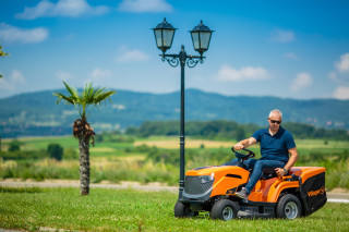 KOSILNICA TRAKTORSKA VT 840  029384 Villager 