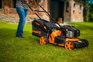 Kosilnica bencinska Atlas 4111 B Villager 