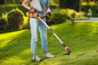 Kosa akumulatorska z nitko BC 2320-1BCB Fuse Villager 