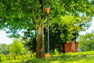 Žaga akumulatorska verižna teleskopska VCPS 0820 Fuse Villager 