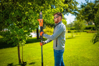 Žaga akumulatorska verižna teleskopska VCPS 0820 Fuse Villager 