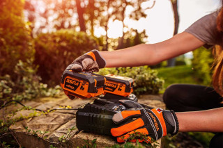 Polnilnik hitri dvojni 18V 2x3.5A Fuse Villager 