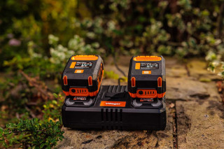 Polnilnik hitri dvojni 18V 2x3.5A Fuse Villager 