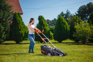 KOSILNICA AKUMULATORSKA VILLY 4000E 046569 Villager 