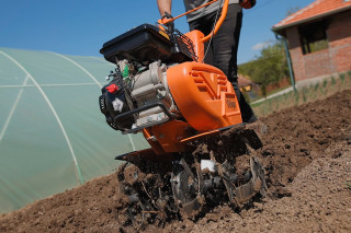 Prekopalnik VTB 4310 V Villager 