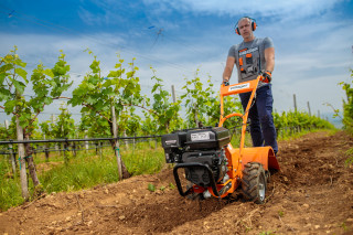 Prekopalnik VTB 4811 V 