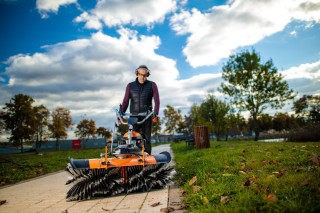 Pometalni stroj VSS 100 Villager 