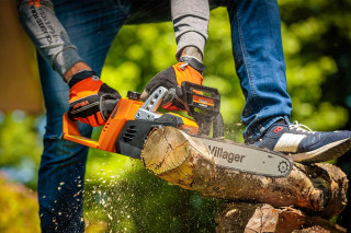 Žaga akumulatorska verižna VBT 1440 Fuse Villager 