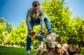 Žaga akumulatorska verižna VBT 1440 Fuse Villager 