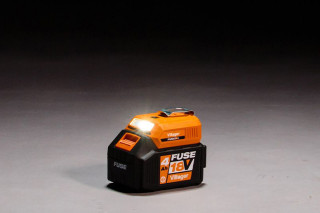 Svetilka+usb poln. fuse VLN 9920 Villager 