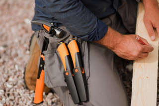 Nož obrtniški 209mm z brusom 1023620 Fiskars 