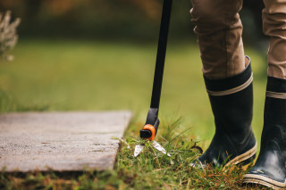 Škarje za travo na podaljšku GS46 1000590 Fiskars 