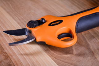 Škarje akum. za obrezovanje VBP 20 Villager 