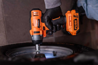 Vrtalnik-vijačnik FUSE VLN 3320 Villager 