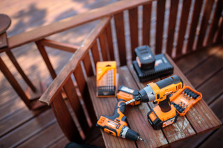 Vrtalnik-vijačnik FUSE VLN 3320 Villager 