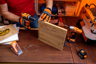 Vrtalnik-vijačnik udarni aku. VLN 3112-2BSC Villager 