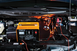 Polnilnik akumul. 12/24V VCB 18S Villager 