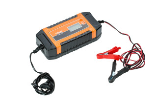 Polnilnik akum. VCBM 8.0 z mikrop. Villager 