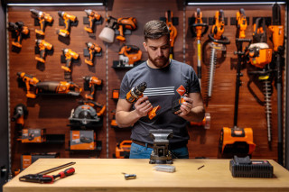 Vrtalnik-vijačnik udarni Fuse VPL 8120 Villager 