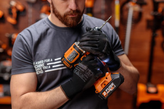 Vrtalnik-vijačnik udarni Fuse VPL 8120 Villager 