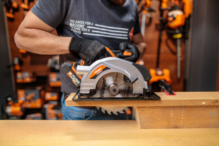 Žaga krožna Fuse VLP 1820 Villager 