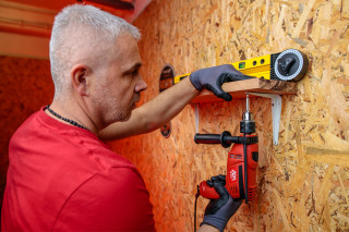 Vrtalnik udarni AGM ID 713 