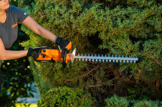 Škarje Akumulatorske Za Živo Mejo HT 6140 Zen Villager 