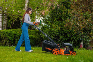 Kosilnica Bencinska Prime 5111T Villager 