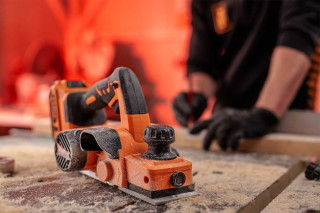 Oblič Akumulatorski VLN 0520 Fuse Villager 