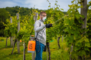 Škropilnica Ročna Hortus 5L Villager 