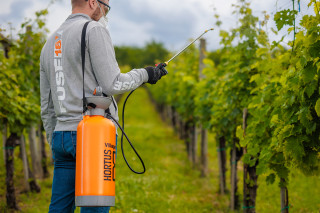 Škropilnica Ročna Hortus 8L Villager 