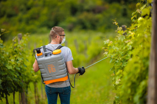 Škropilnica Ročna Hortus 16L Villager 