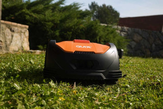 Kosilnica Robotska Quix XS Villager 