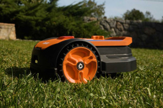 Kosilnica Robotska Quix XS Villager 