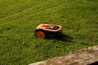 Kosilnica Robotska Quix XS Villager 