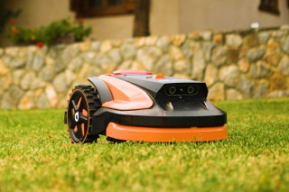 Kosilnica Robotska Quix Oculus Villager 