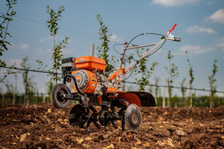 Prekopalnik VTB 8421 Prime Villager 