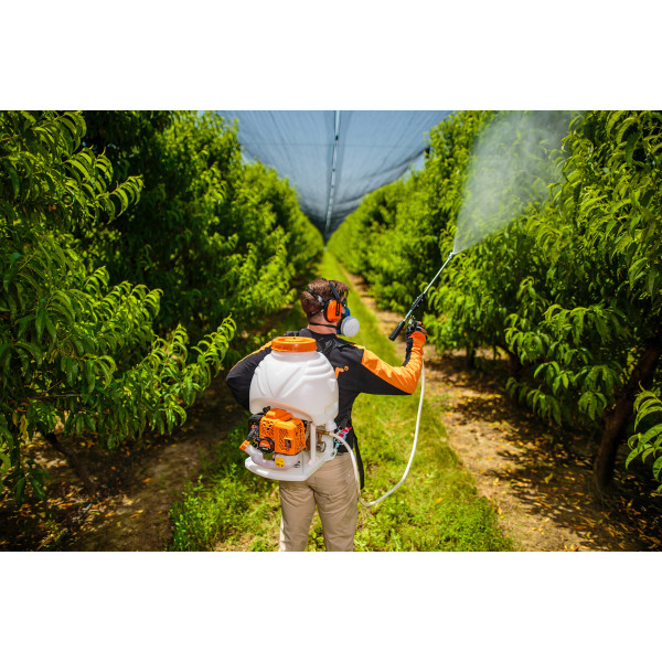 Škropilnica bencinska PS 15E Villager 