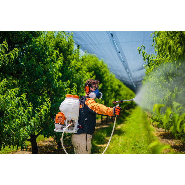 Škropilnica bencinska PS 15E Villager 