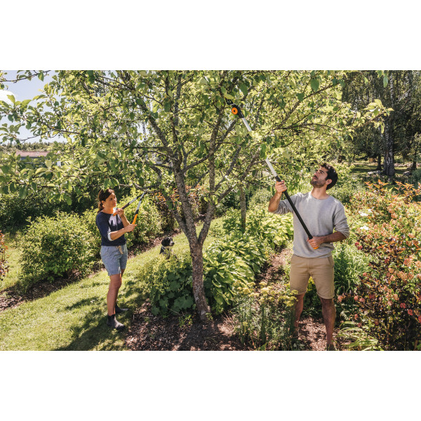 Škarje višinske teleskopske UPX86 1023624 Fiskars 