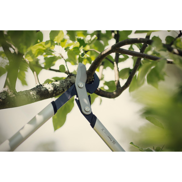 Škarje za veje Byp. M LX94 PowerGear 1020187 Fiskars 