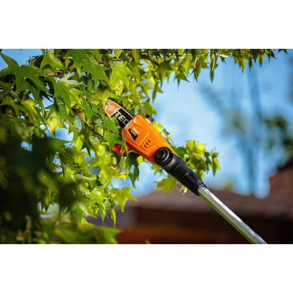 Žaga akumulatorska verižna teleskopska VCPS 0820 Fuse Villager 