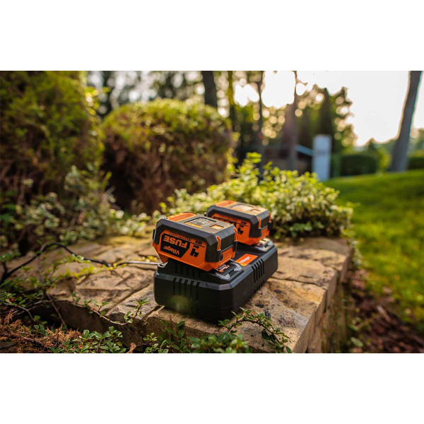 Polnilnik hitri dvojni 18V 2x3.5A Fuse Villager 