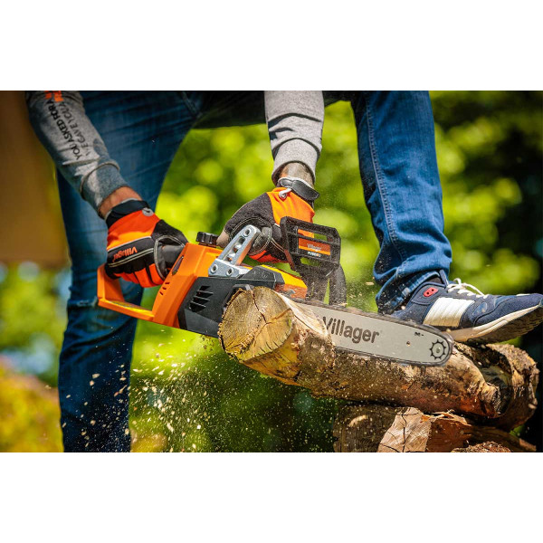 Žaga akumulatorska verižna VBT 1440 Fuse Villager 