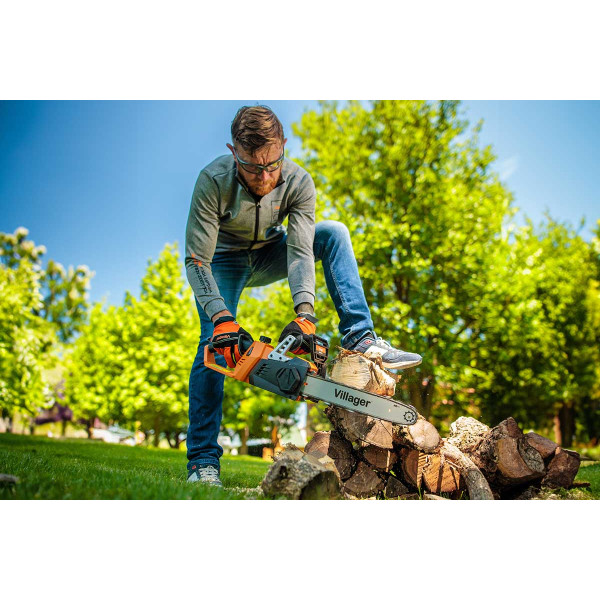 Žaga akumulatorska verižna VBT 1440 Fuse Villager 