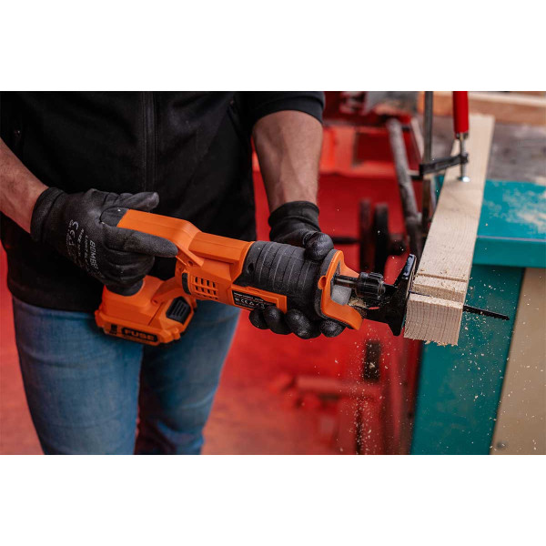 Žaga sabljasta Fuse VLN 1520 Villager 