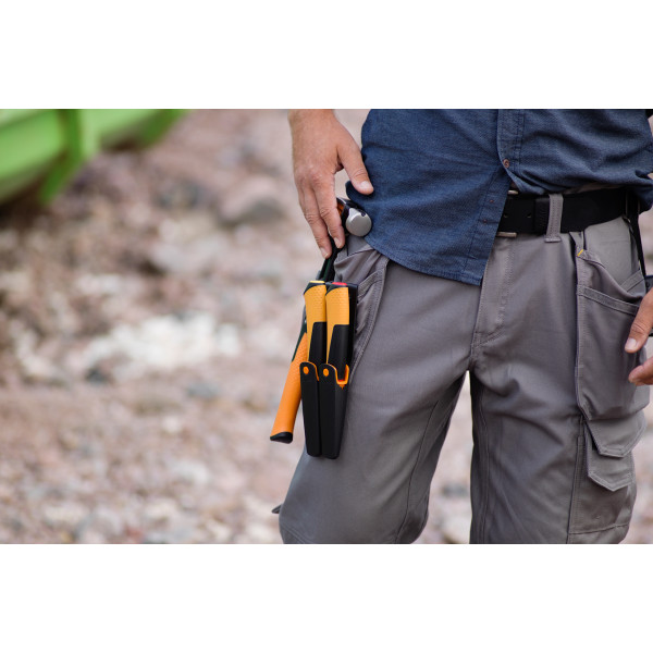 Nož obrtniški 209mm z brusom 1023620 Fiskars 