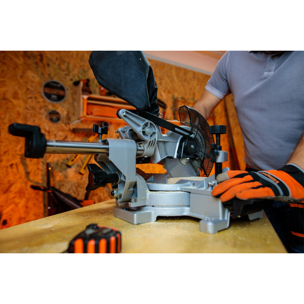 Žaga potezna kotna Fuse VMS 18520 Villager 
