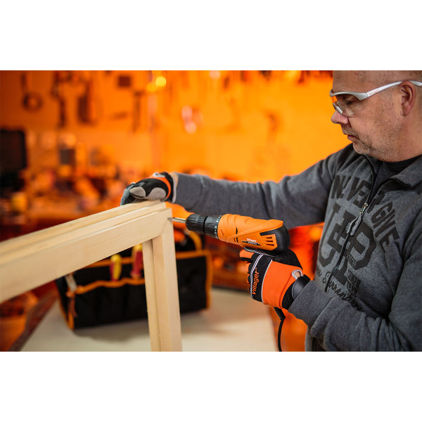 Vrtalnik-vijačnik VLN 240 Villager 