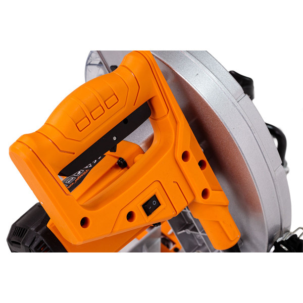 Žaga kotna stabilna VMS 1100-210 Villager 